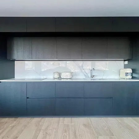 Modern House Апартаменты